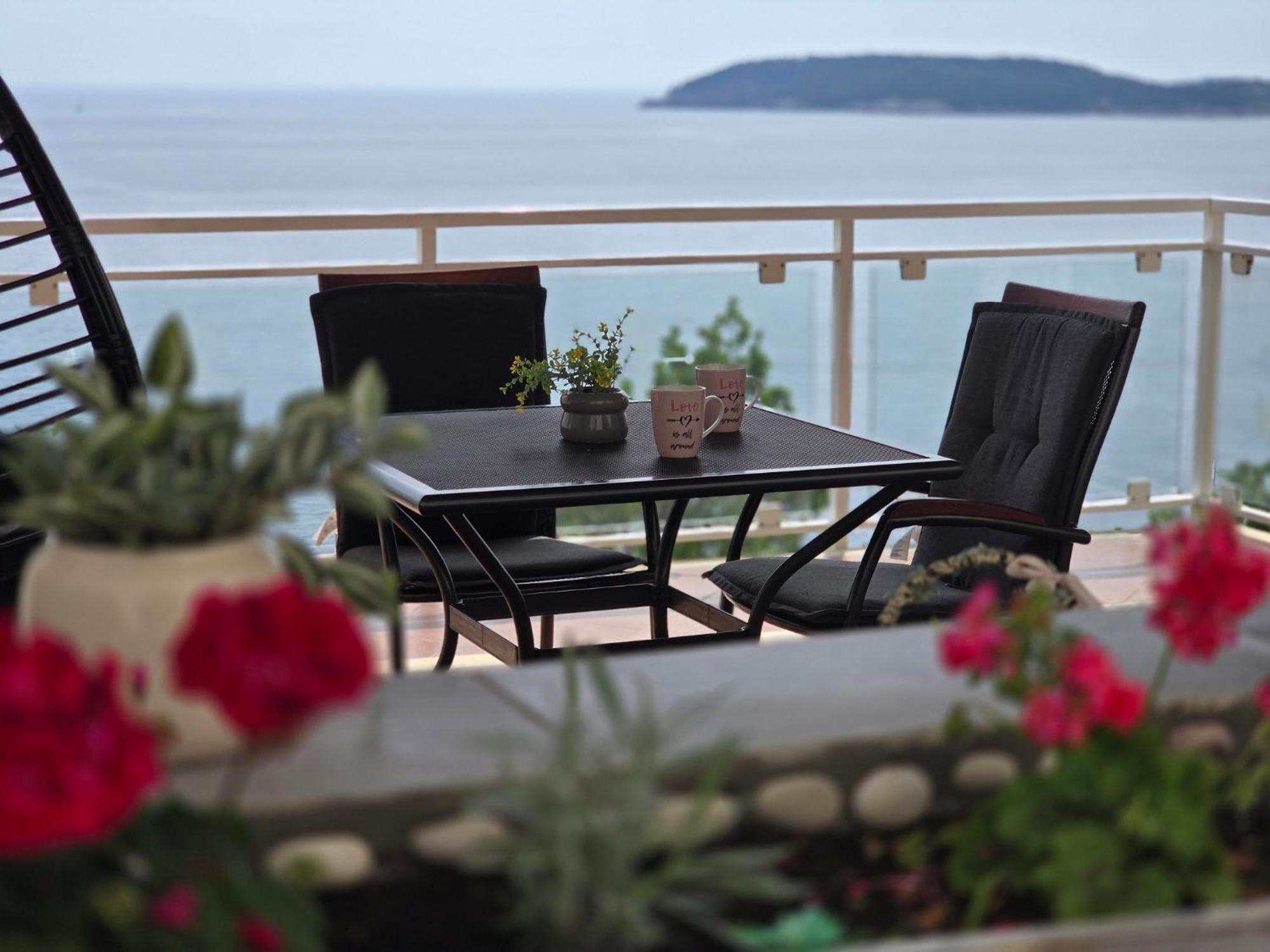 Indy'S Beach Apartments 杜布罗夫尼克 外观 照片